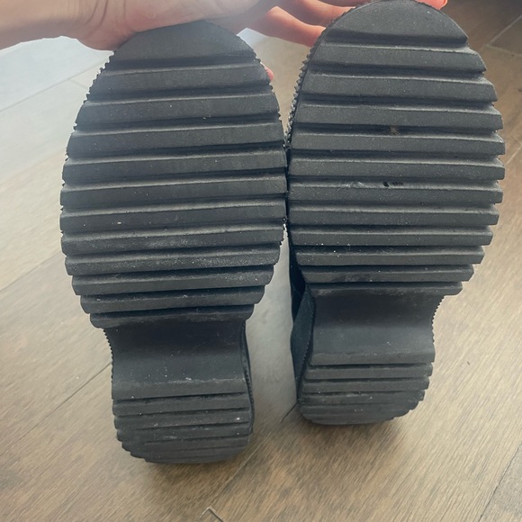 & OTHER STORIES platform chelsea boots - Picture 3 of 5